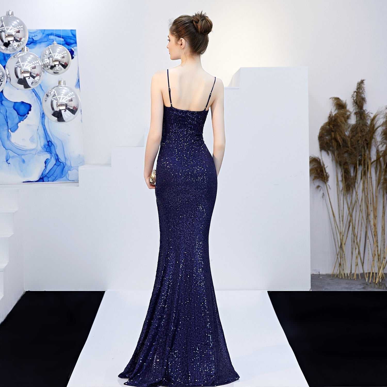 Emma sequined Formal slit dress - Lady Occasions
