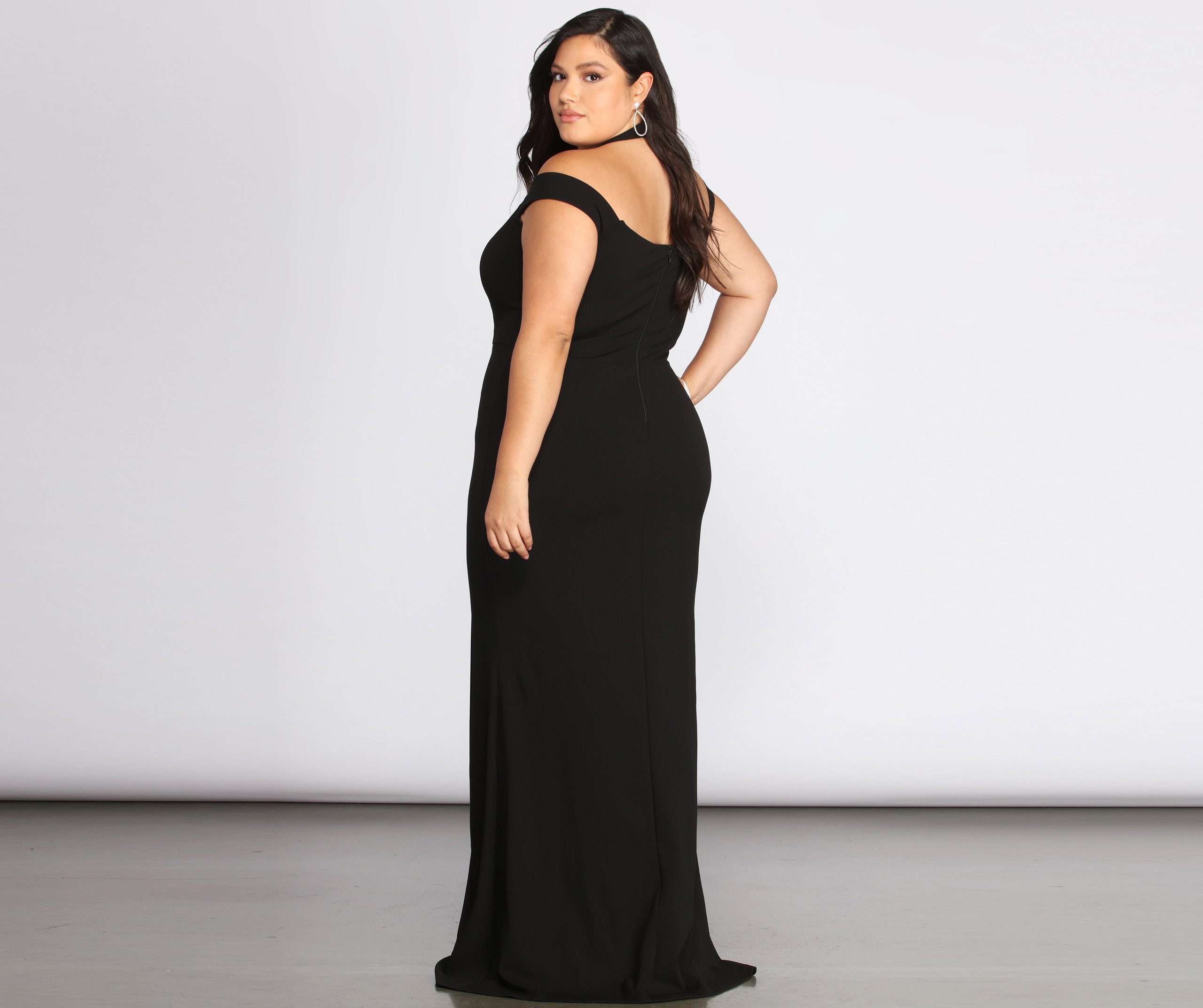 Plus Adelina Formal Halter Crepe Dress - Lady Occasions