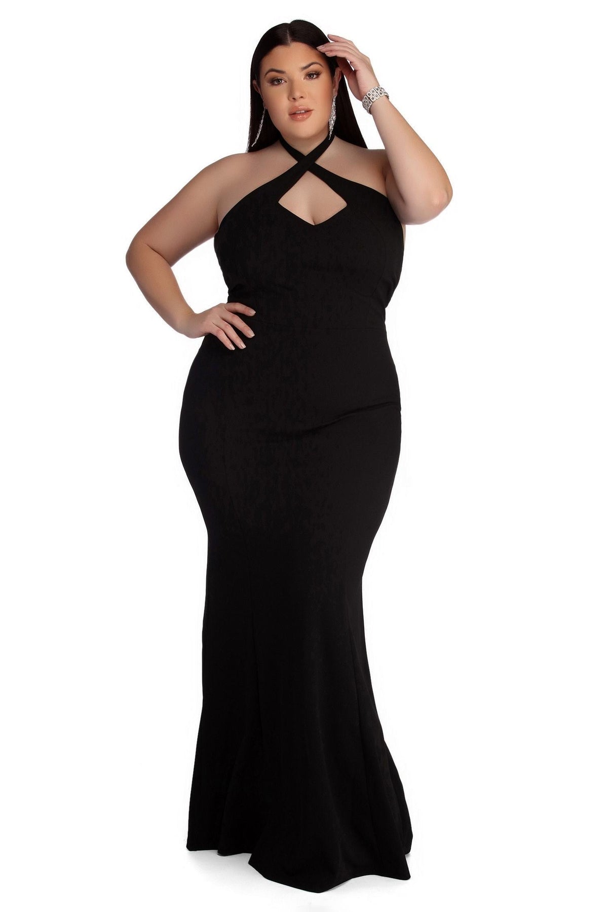 Plus Joselyn Formal Halter Dress - Lady Occasions